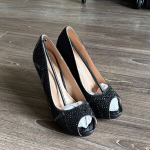 Lauren Lorraine Black Peep-Toe Heels